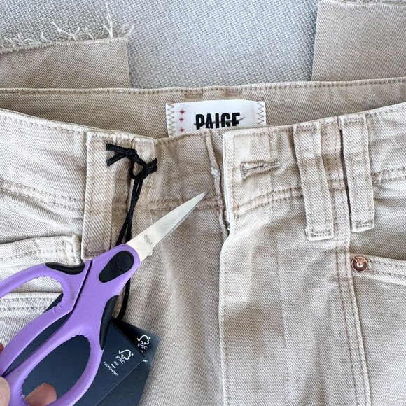 NWT PAIGE Anessa Wide Leg Jeans Set in Pockets Tan Khaki Soft Sand 24 - Picture 5 of 12